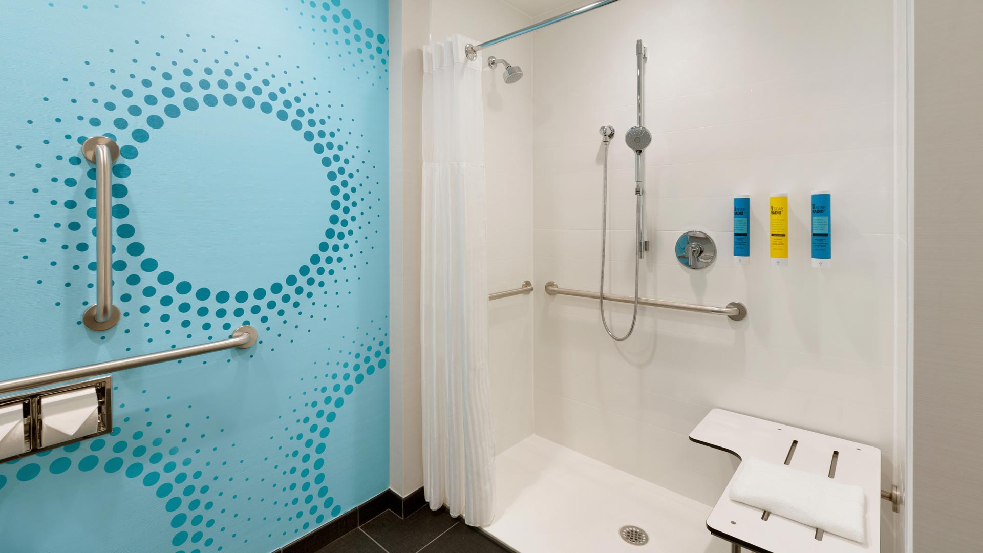 Tru by Hilton – St. Charles