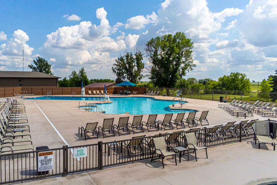 Country Club Pool Design Tips from Aquatic Engineering Experts