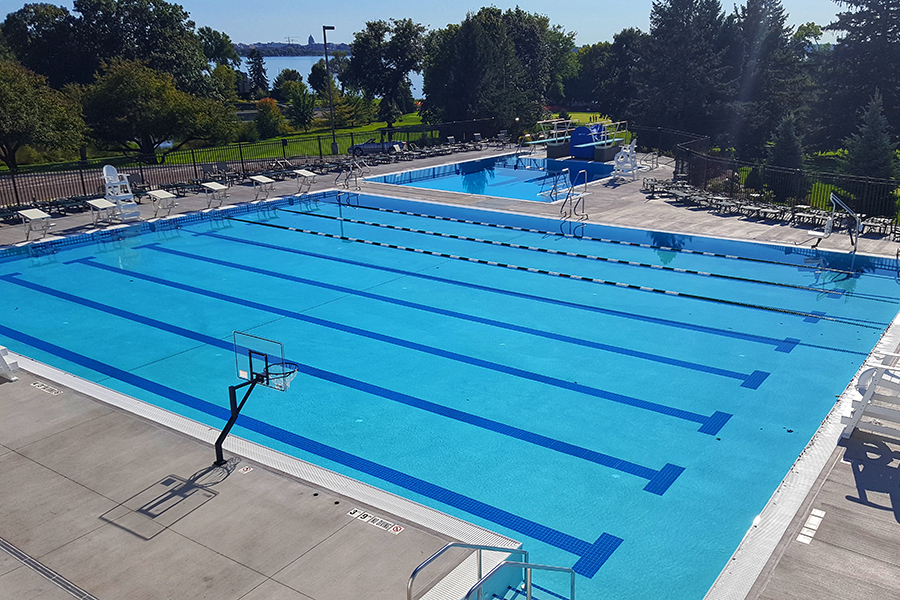 The key to increasing country club membership? Your pool.